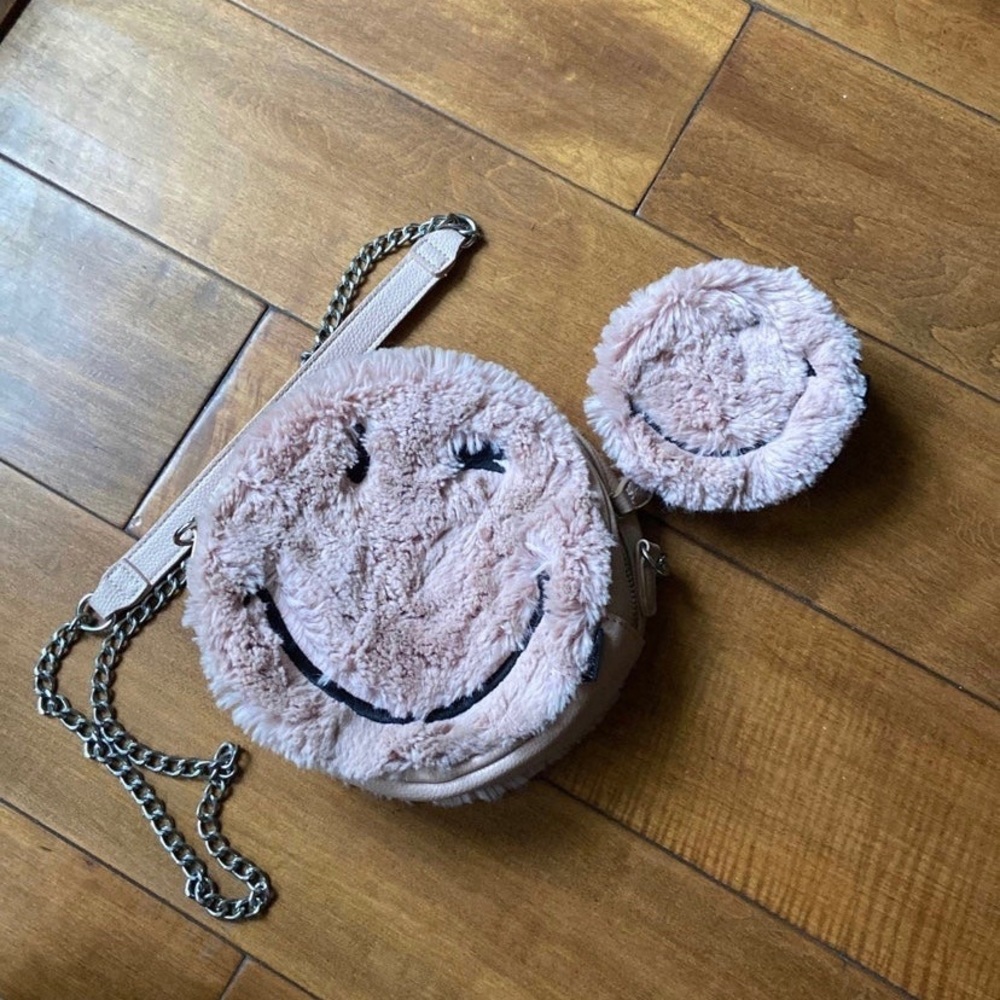 Smiley World Pull&Bear Crossbody bag w/ wallet